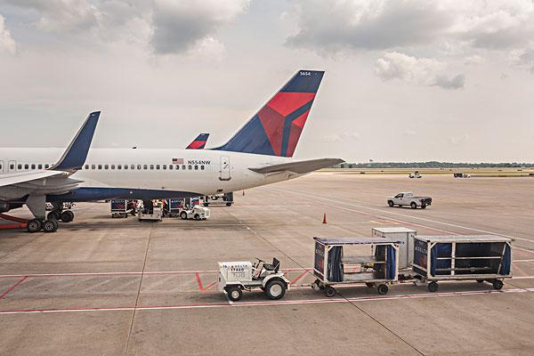 電子產(chǎn)品為什么不可以托運(yùn)(圖1) 電子產(chǎn)品為什么不可以托運(yùn)(圖1)